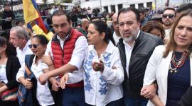 El alcalde de Quito encabezó la marcha que se dirigió a la Asamblea Nacional.