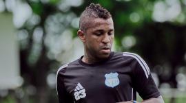 Miller Bolaños se entrena en Emelec para el inicio del campeonato.