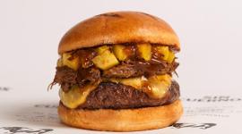 Las hamburguesas se regalarán a los primeros 1 000 asistentes al nuevo restaurante en la capital.