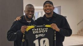 Enner Valencia regaló su camiseta a Michael Morales, en México.