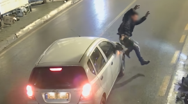 Motociclista fue embestido por un automóvil que se dio a la fuga en Cuenca
