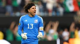 Guillermo Ochoa portero de la selección de México.