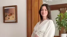 Anne Hathaway revela que está embarazada de su tercer hijo.