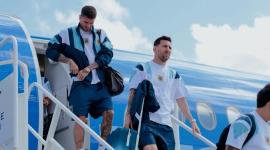 Lionel Messi y la Selección de Argentina en su llegada a Dallas para enfrentar a Argelia en el Mundial 2026.