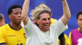 Sebastián Beccacece celebra la clasificación de La Tri a los 16avos del Mundial 2026.