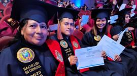 Los adultos, mayores de 18 años, pueden acceder al bachillerato mediante clases virtuales.