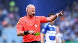 El árbitro neerlandés Rob Dieperink durante uno de sus partidos.