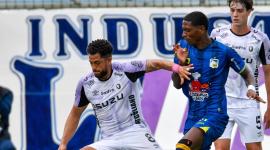 Leones Fc venció por la mínima diferencia a Delfín, en Manta.