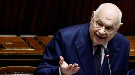 El ministro de Justicia de Italia, Carlo Nordio, se dirige a la cámara baja del parlamento en Roma.
