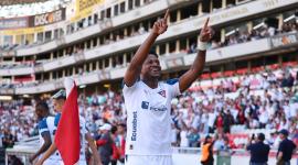 Michael Estrada festeja un gol de LDU en Copa Ecuador