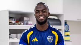 El club argentino confirmó que Enner Valencia firmó contrato con la institución hasta 2027.