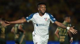 Michael Estrada festeja su gol ante Mirassol en los octavos de final de la Copa Libertadores.