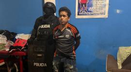 Dos personas fueron detenidas por su presunta participación en el atentado con autos bomba frente al Mall del Sol, en Guayaquil.