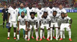 Los jugadores de Ecuador posan para una foto de equipo antes del partido amistoso de fútbol entre Corea del Sur y Ecuador en Suwon, el 24 de septiembre de 2026.