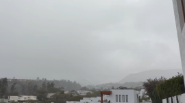 Intensas lluvias acompañadas de tormentas eléctricas se registraron en distintas zonas de Quito.