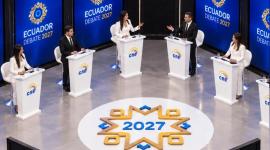 Imagen referencial de cómo será el debate para las eleciones seccionales en Ecuador