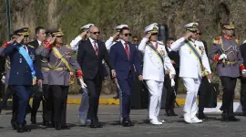 Daniel Noboa en la ceremonia por la Batalla de Pichincha el 24 de mayo de 2025.