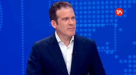 Alberto Acosta, editor de Análisis Semanal, señala que para obtener un crecimiento económico el gobierno de Daniel Noboa debe hacer reformas de fondo y abrir la puerta a la inversión privada para eliminar las barreras en sectores estratégicos.
Este análisis lo realizó en el espacio de Entrevistas de 24 Horas, en Teleamazonas, este lunes 26 de mayo del 2025.