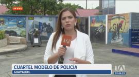 Cuatro cuerpos se hallaron en la cisterna de un terreno baldío Nueva Prosperina, en Guayaquil. Entre los cuerpos está el de una mujer asiática. La Policía Nacional investiga a si las víctimas eran comerciantes que fueron secuestrados en días anteriores. 

Vía: Paula Kuhn.