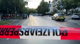 Policía acordonó el sitio donde una mujer atacó con cuchillo a transeúntes en Múnich.