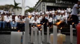 Ciudadanos colombianos salieron a las calles para pedir por la recuperación del senador y precandidato presidencial Miguel Uribe Turbay.