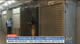 Avanza la reparación de los locales comerciales de La Bahía, que quedaron destruidos tras la detonación de un artefacto explosivo. 

Vía: Catalina García
