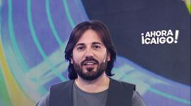 Víctor Aráuz, presentador de ¡Ahora Caigo! da la bienvenida a los participantes del Ciclo 6