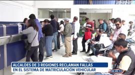 Alcaldes de tres cantones de la Costa, Sierra y Oriente del país denunciaron los inconvenientes que tienen con la matriculación vehicular a raíz de la caída del sistema de la Agencia Nacional de Tránsito.
Vía: Juan Miguel Rodríguez