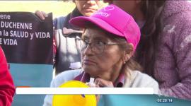 Padres de niños y jóvenes con distrofia muscular de Duchenne solicitan al Instituto Ecuatoriano de Seguridad Social que entregue el medicamento aprobado por la Arcsa.
Un reportaje de Nathalie Jiménez