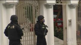 En Portoviejo, Guayaquil y Durán, procesados lograron beneficiarse con arrestos domiciliarios tras presentar cuadros de ansiedad y otras afecciones.
Un reportaje de Carlos Sacoto