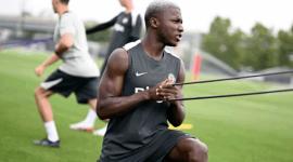 El futbolista ecuatoriano Moisés Caicedo en un entrenamiento con el Chelsea. El volante se ilusiona con la final del Mundial de Clubes.