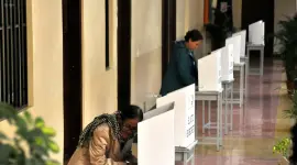 Los colectivos de mujeres rechazan las reformas al Código de la Democracia que se realizaron en la Asamblea Nacional.