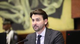Niels Olsen, presidente de la Asamblea Nacional, en una sesión del pleno.