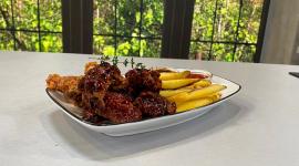 Este martes 15 de julio del 2025, el chef Felipe Campana preparó unas deliciosas Alitas BBQ, además enseño unos trucos para cortarlas.
