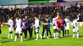 Olmedo recibió a Liga de Quito en el estadio Fernando Guerrero. Las gradas del escenario se llenaron de hinchas de los  dos equipos. Se registraron incidentes.