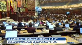 Un proyecto de reforma plantea subir a 25 años el tiempo para que un policía se jubile. Para las Fuerzas Armadas se propone 26 años de servicio.
Un reportaje de Karen Haro