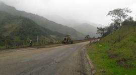 La vía Loja-Malacatos se habilitó para el tránsito vehicular tras intervención en talud.
