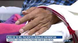Más de 19 mil pacientes renales en el país enfrentan serias dificultades para acceder a su tratamiento. La Federación Médica alerta una crisis en el sistema de salud.
Un reportaje de Ismenia Solórzano