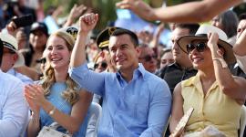 El presidente Daniel Noboa participó del festival Cultural Es Tiempo de Guayaquil en explanada del Teatro Cívico en el marco de las fiestas julianas.