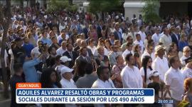 La sesión conmemorativa por los 490 años de Guayaquil se centró en un discurso sobre la resistencia del guayaquileño y marcó la ausencia de la prefecta Marcela Aguiñaga.