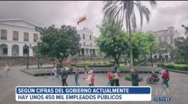 Ecuador llegó a tener una treintena de ministerios y empresas públicas, y una docena de secretarías, en las que laboraban cerca de 600 000 funcionarios. Estos números nos ubican entre los países con mayor carga burocrática de la región durante 2007 y 2017.
Un reportaje de Carlos Sacoto