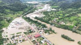 Las lluvias de inicio de mes, con una intensidad no vista desde hace 25 años en la provincia ecuatoriana de Zamora Chinchipe, fronteriza con Perú, provocaron inundaciones que dejaron pérdidas por más de dos millones de dólares.