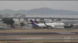 En Ecuador, tres rutas aéreas internacionales se incorporarán durante el segundo semestre del 2025. Ocurre en medio de un aumento en las visitas de extranjeros al país.

Un reportaje de Bernarda Cevallos