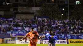 Libertad recibe a Emelec en el estadio Reina del Cisne  por la fecha número 23 de la LigaPro.