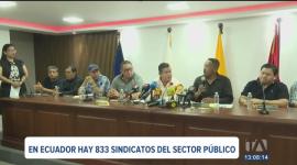 El Gobierno y los sindicatos del sector público han mantenido una tensa relación que crece con las desvinculaciones de funcionarios. El Ministerio del Trabajo ha emitido al menos 3 reformas para regular salarios, contratos colectivos y dirigencia.
Un reportaje de Carlos Sacoto