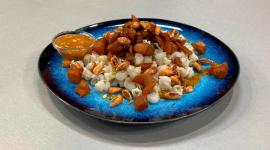 Este martes 5 de agosto del 2025, preparamos un delicioso mote con chicharrón y ají de aguacate, junto al chef Felipe Campana.
