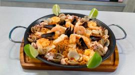 Este miércoles 6 de agosto del 2025 preparamos un delicioso fideua de mariscos con la sazón y tips del chef Felipe Campana.
