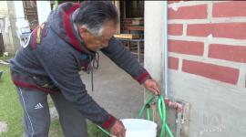 Vecinos de varias parroquias del suroriente de Quito enfrentan constantes cortes e irregularidades en el servicio de agua potable. en Píntag, La Merced y Alangasí, los reclamos se multiplican ante la falta de soluciones y comunicación de las autoridades.

Un reportaje de Gustavo Jaramillo
