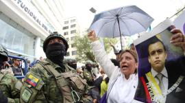 Marcha convocada por el Presidente Daniel Noboa, a la Corte Constitucional, en protesta por las últimas decisiones del organismo sobre leyes urgentes.