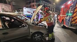 Bomberos y ambulancias acudieron a atender un siniestro registrado en el sector de Quitumbe, en el sur de Quito